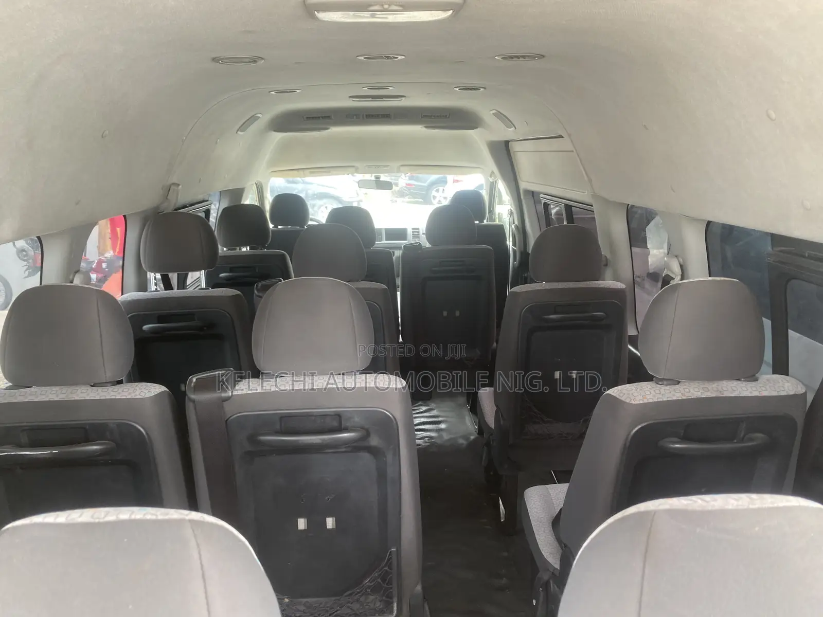 Toyota HiAce 2017 White