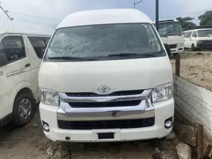 Toyota HiAce 2017 White