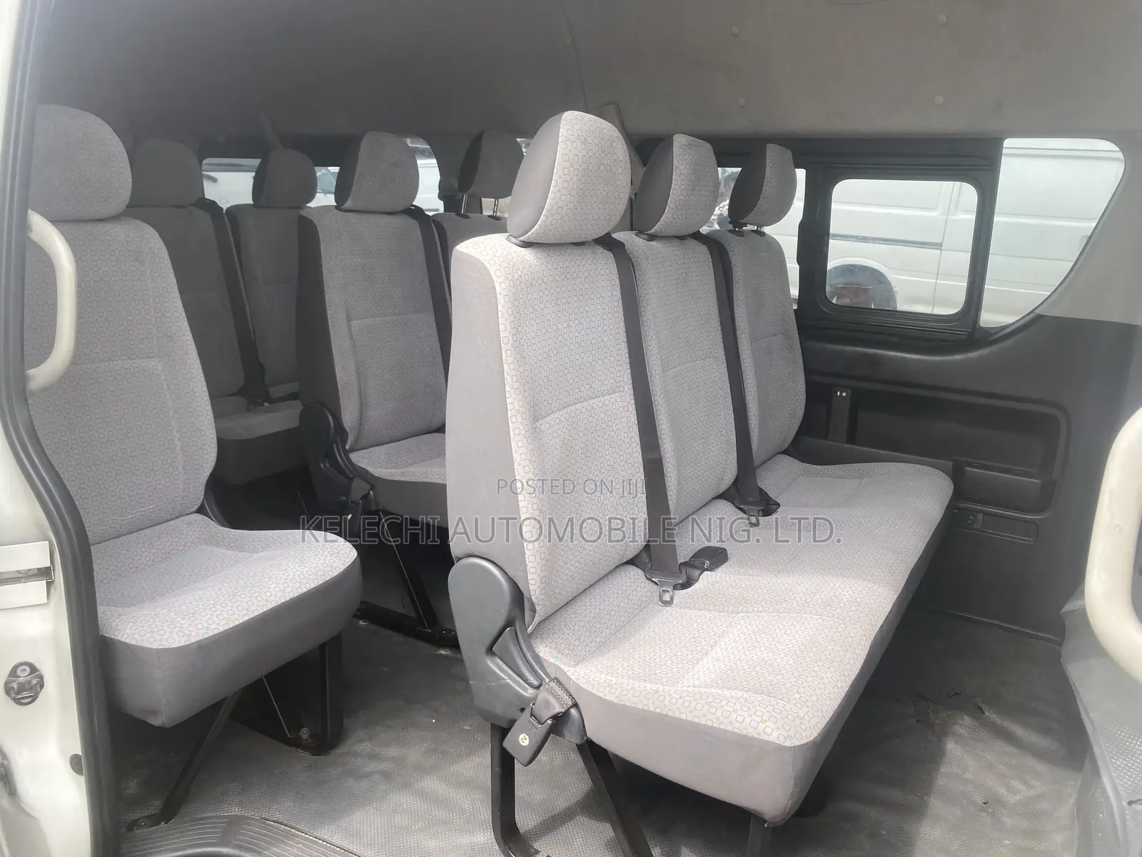 Toyota HiAce 2017 White