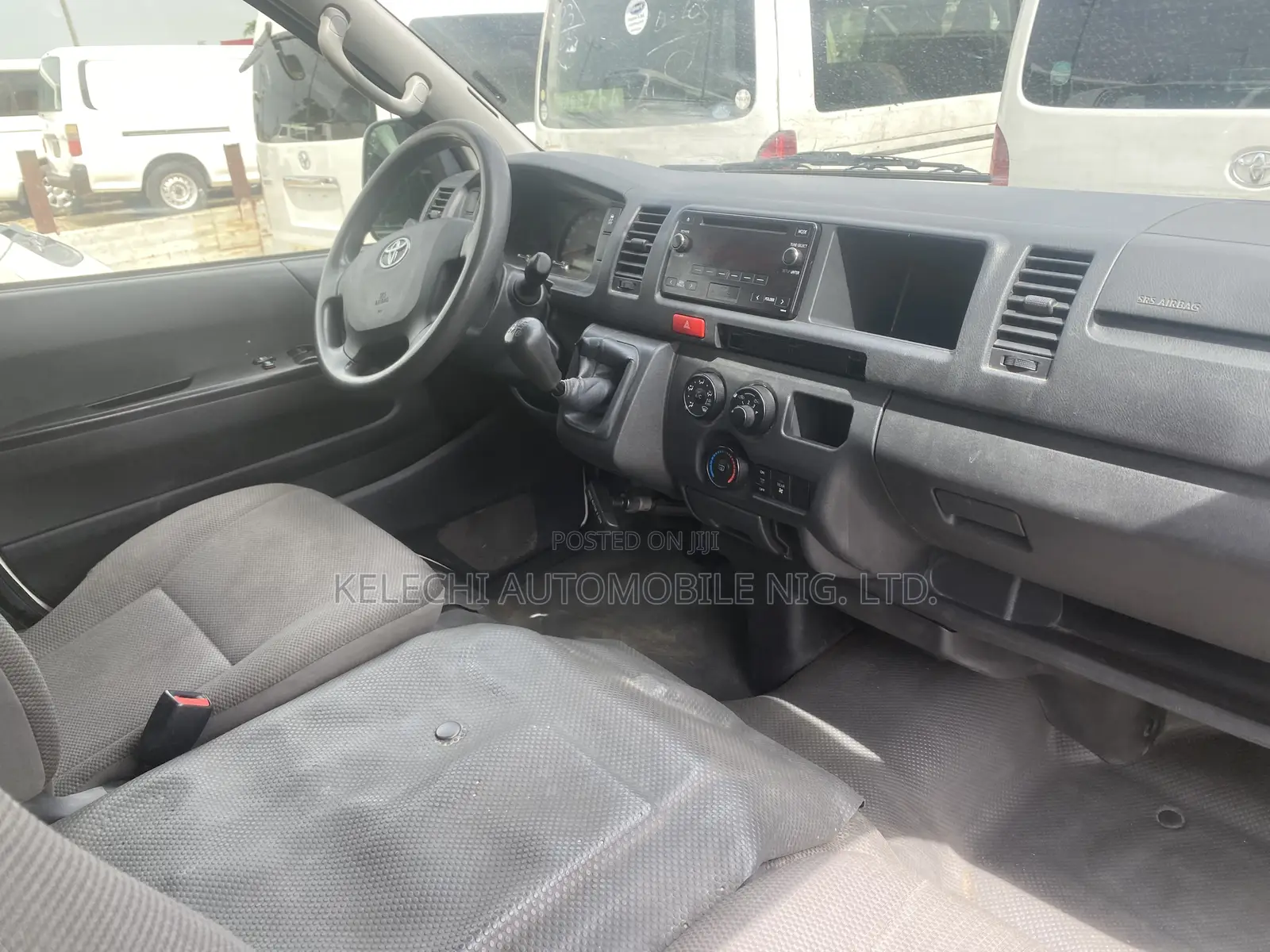 Toyota HiAce 2018 White
