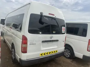Toyota HiAce 2018 White
