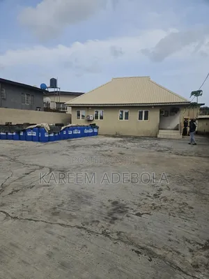 Warehouse in Eric Moore Surulere