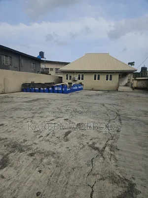Warehouse in Eric Moore Surulere