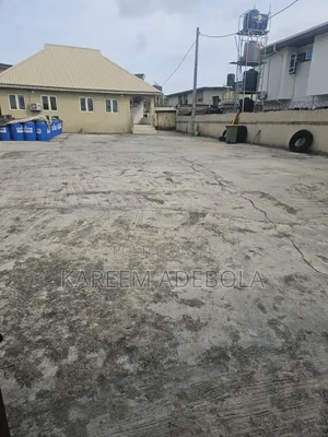 Warehouse in Eric Moore Surulere