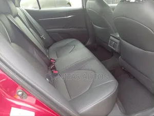 Toyota Camry XSE FWD (2.5L 4cyl 8AM) 2018 Red