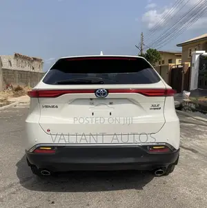 Toyota Venza 2023 White