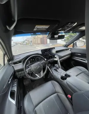 Toyota Venza 2023 White