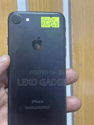 Apple iPhone 7 32 GB Black