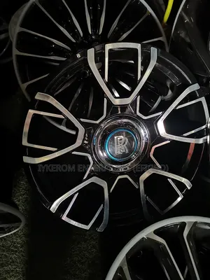 Rolls Royce Cullinan 22 Rim 2023/24 Follow Come