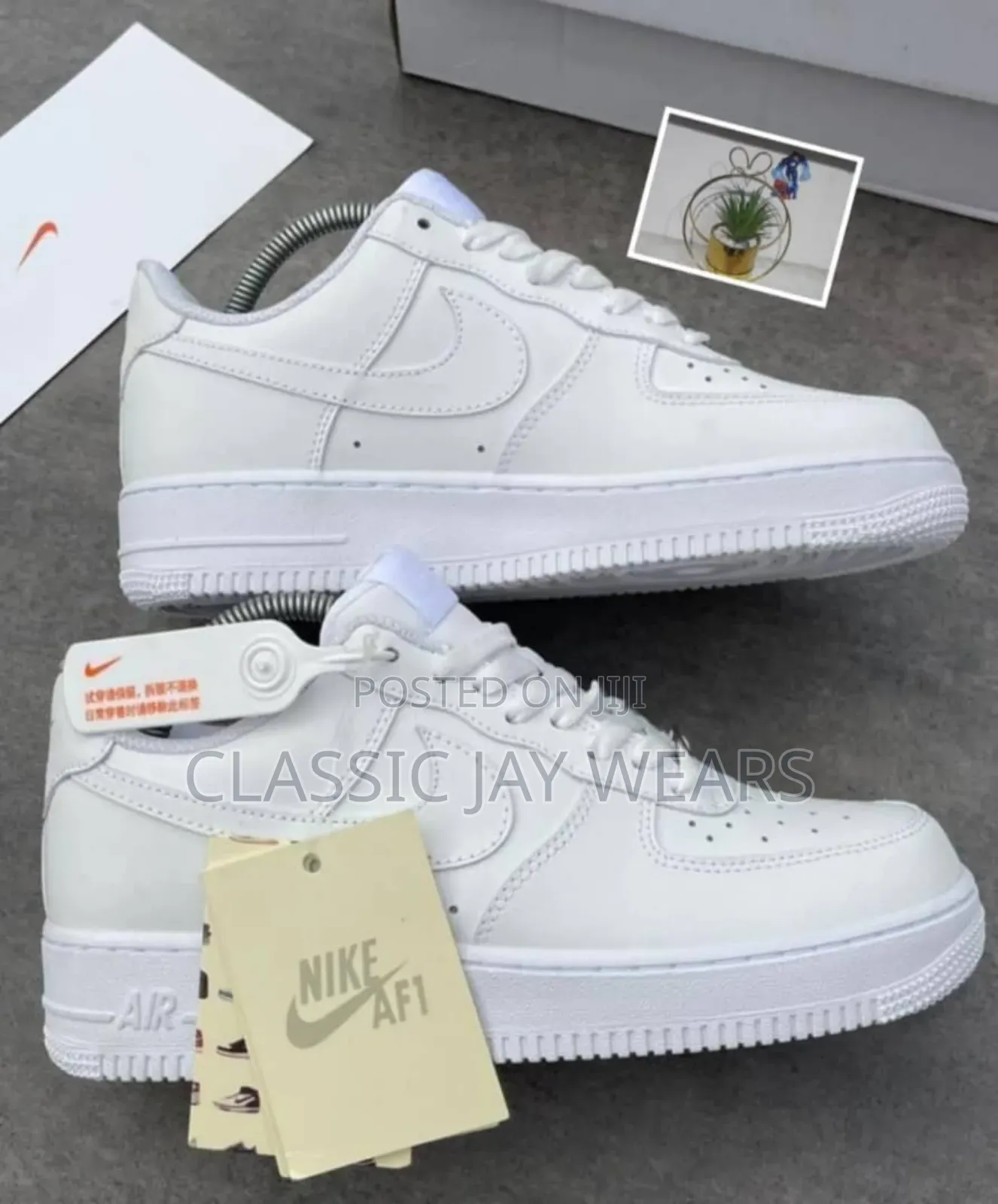Plain White Nike Sneakers in Sizes
