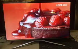 32 Inch Samsung Uhd HDR Smart Tv