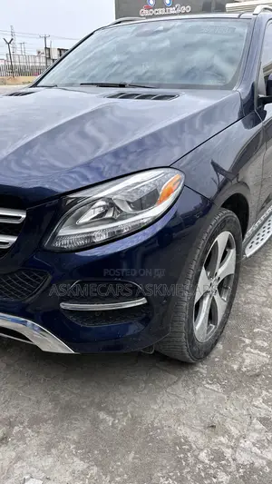 Mercedes-Benz GLE-Class GLE 350 2017 Blue