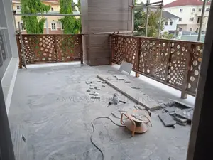 Leser Cut Balco