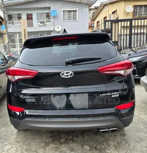 Photo - Hyundai Tucson Limited AWD 2016 Black