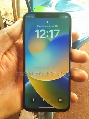 Photo - Apple iPhone X 64 GB White