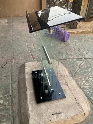 One Stand Based Glass Pulpit