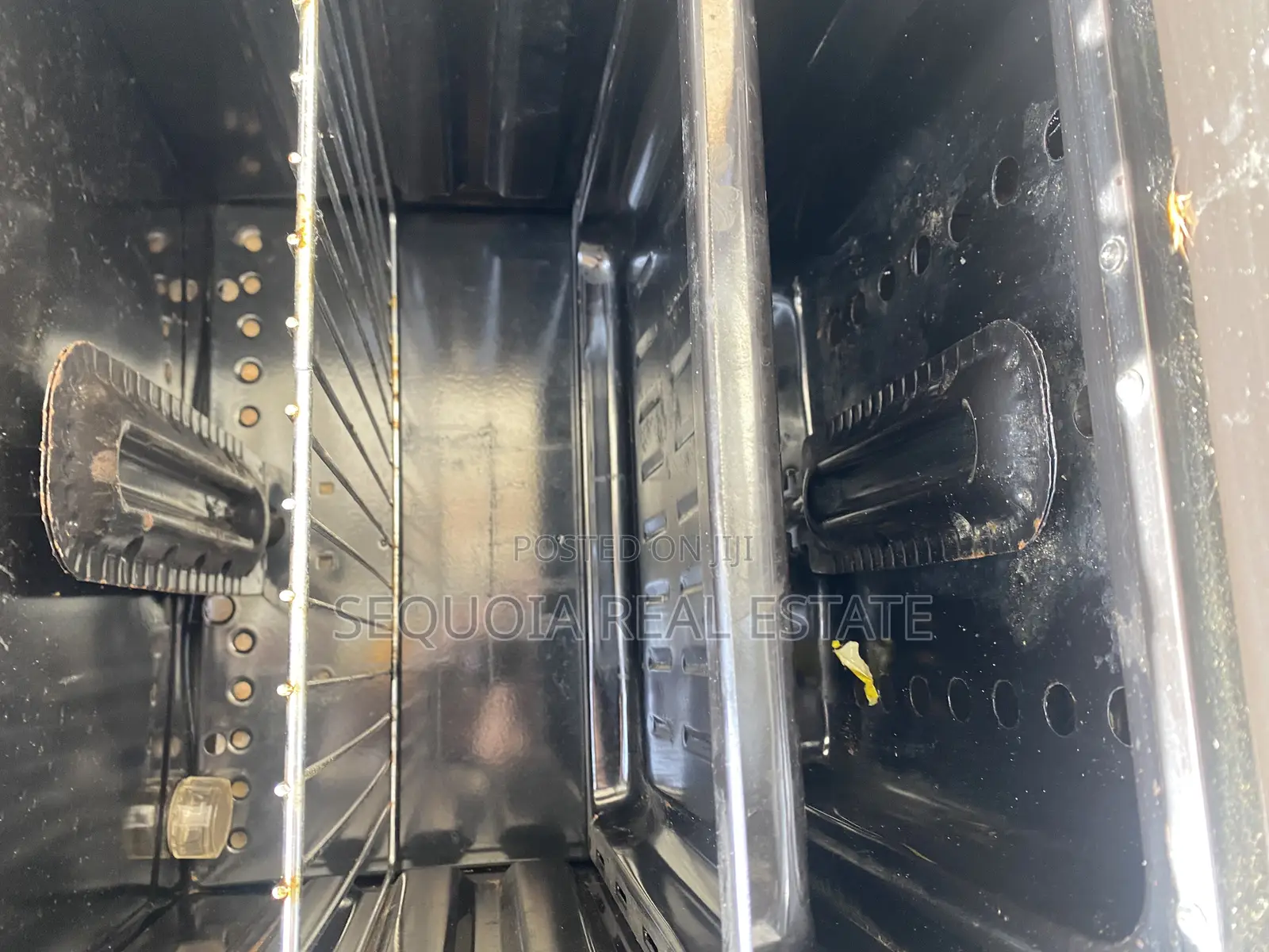 Fairly Used 4 Burner Oven for Sale