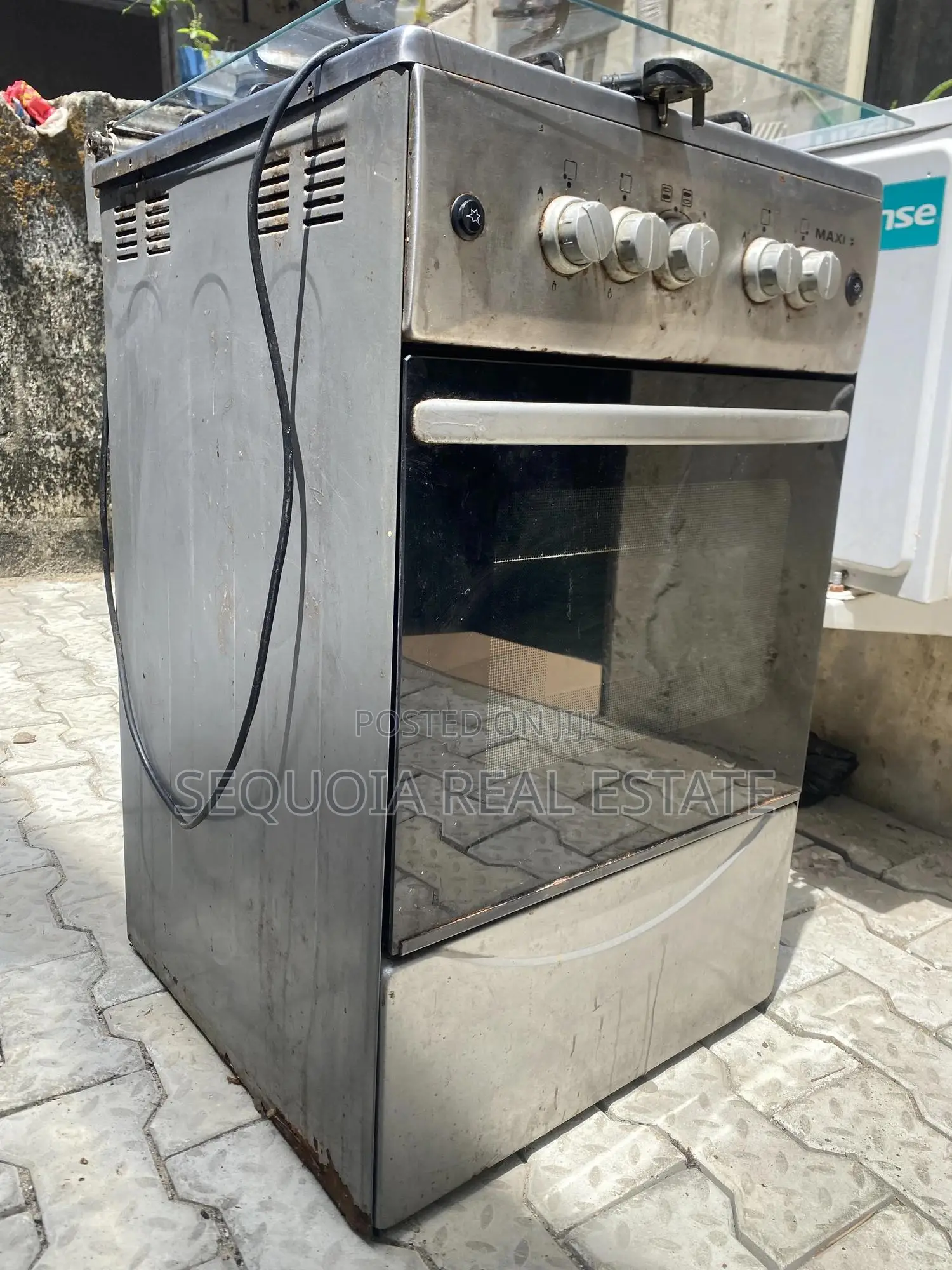 Fairly Used 4 Burner Oven for Sale