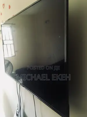 Photo - 50" Hisense Led Hd Tv