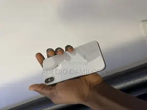 Photo - Apple iPhone X 64 GB White
