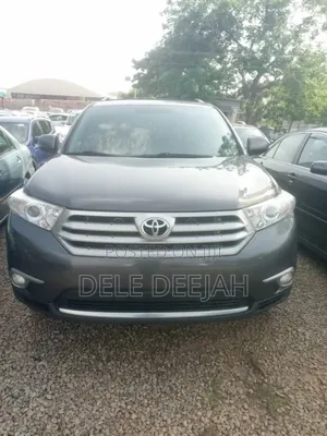 Toyota Highlander 3.5L 4WD 2013 Gray