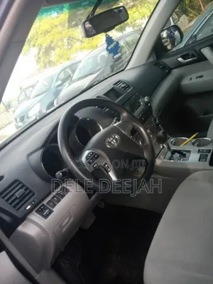 Toyota Highlander 3.5L 4WD 2013 Gray