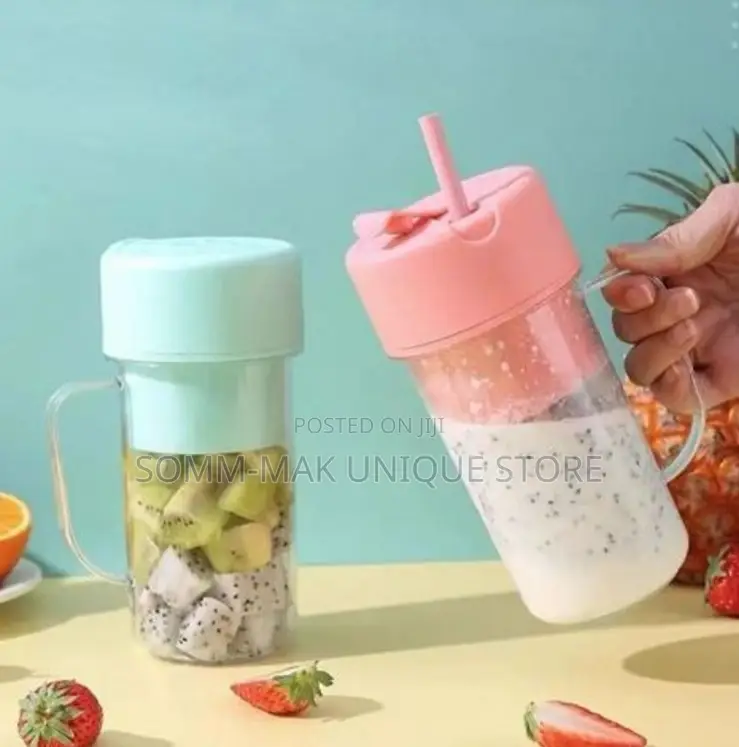 Rechargeable Mini Fruit Crusher for Shakes and Smoothies