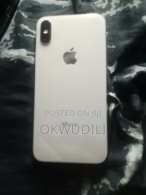Photo - Apple iPhone X 64 GB White