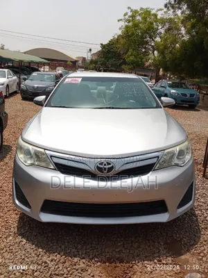 Toyota Camry LE 4dr Sedan (2.5L 4cyl 6A) 2013 Silver