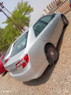 Toyota Camry LE 4dr Sedan (2.5L 4cyl 6A) 2013 Silver