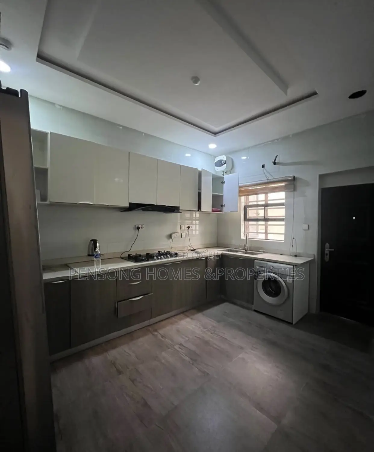 Furnished 4bdrm Duplex in Orchid Road, Lekki Expressway for rent