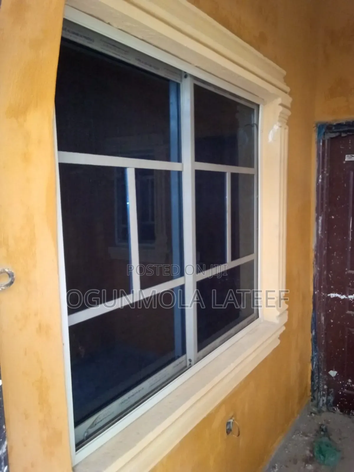 Green Aluminum Sliding Window With Net