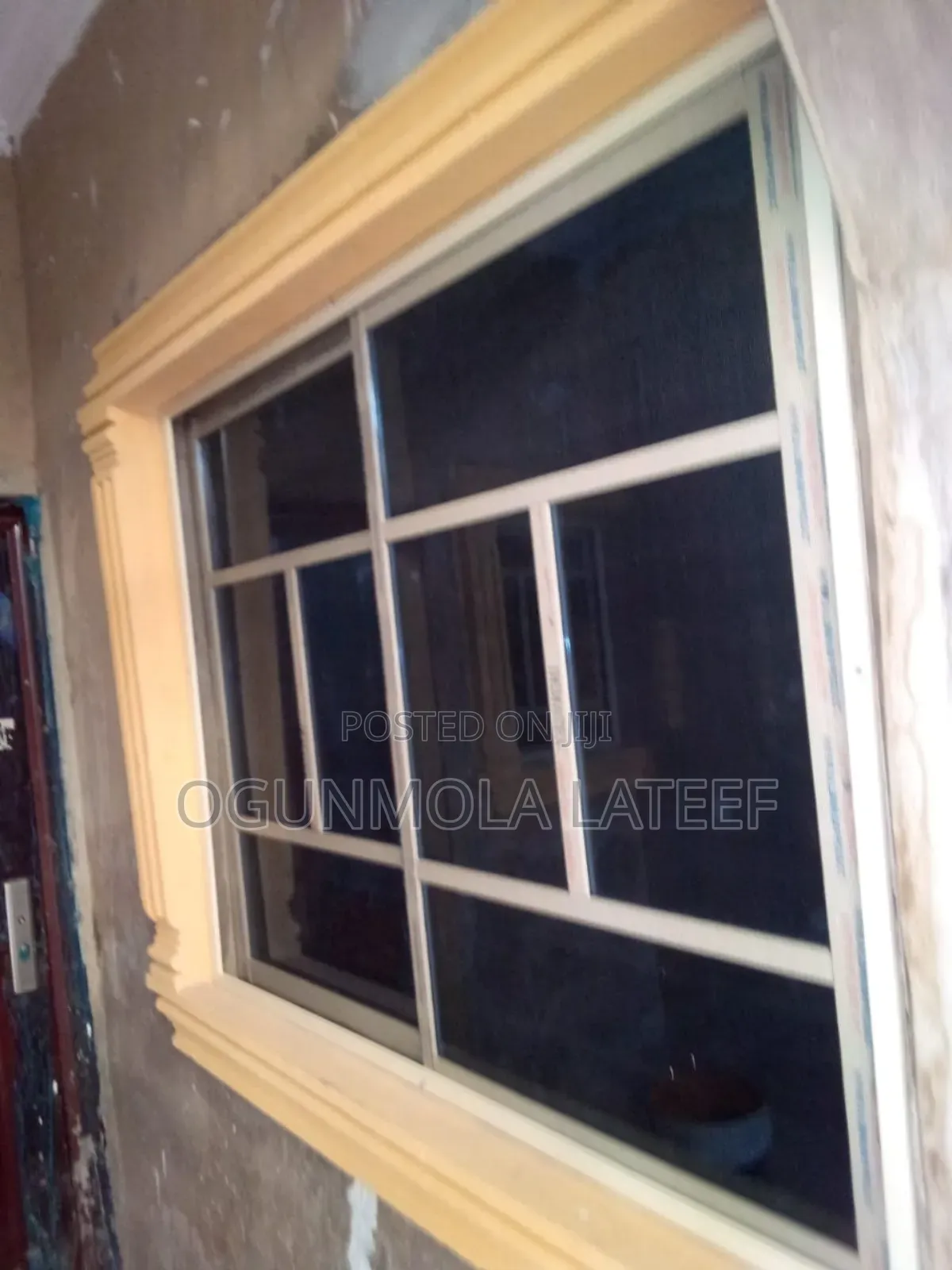 Green Aluminum Sliding Window With Net