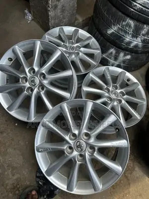 Factory Fit 17. Alloyd Wheels