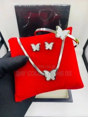Photo - Butterfly Jewelry Set