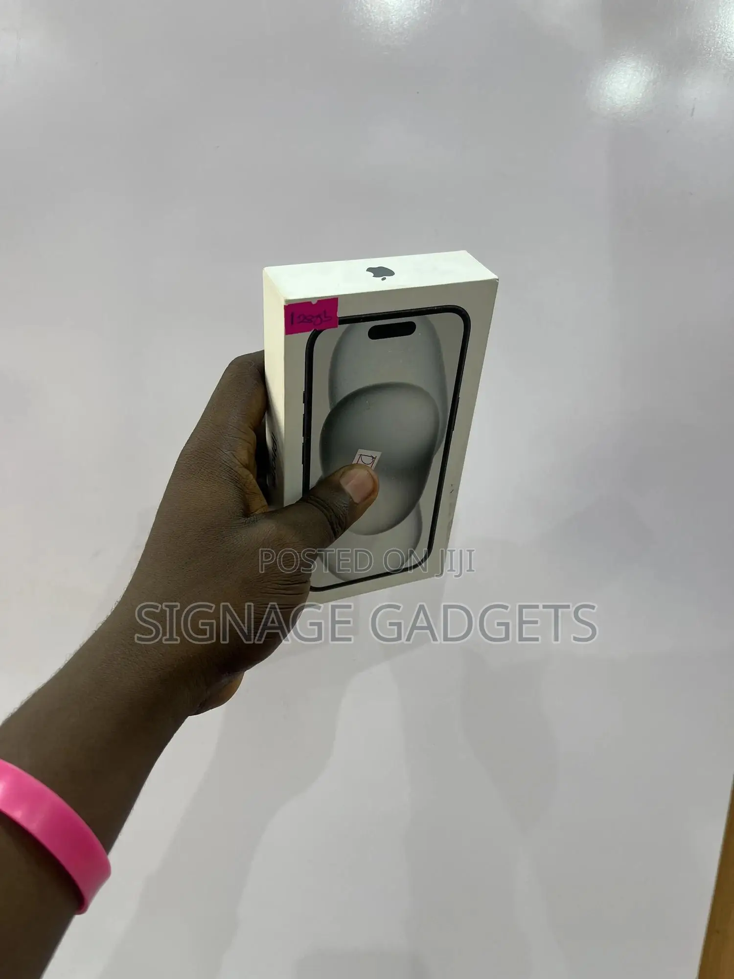 New Apple iPhone 15 128 GB