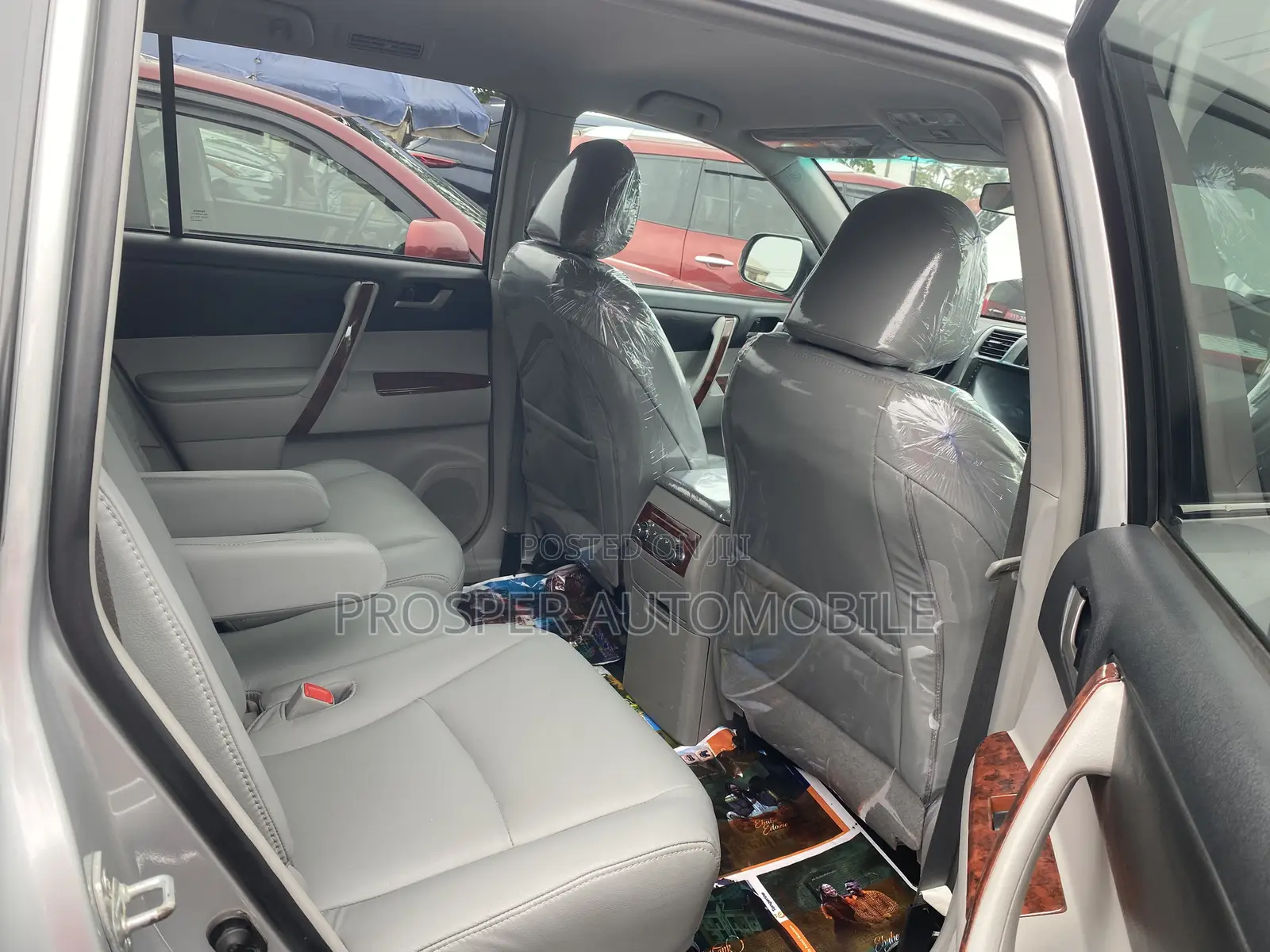 Toyota Highlander SE 2012 Silver