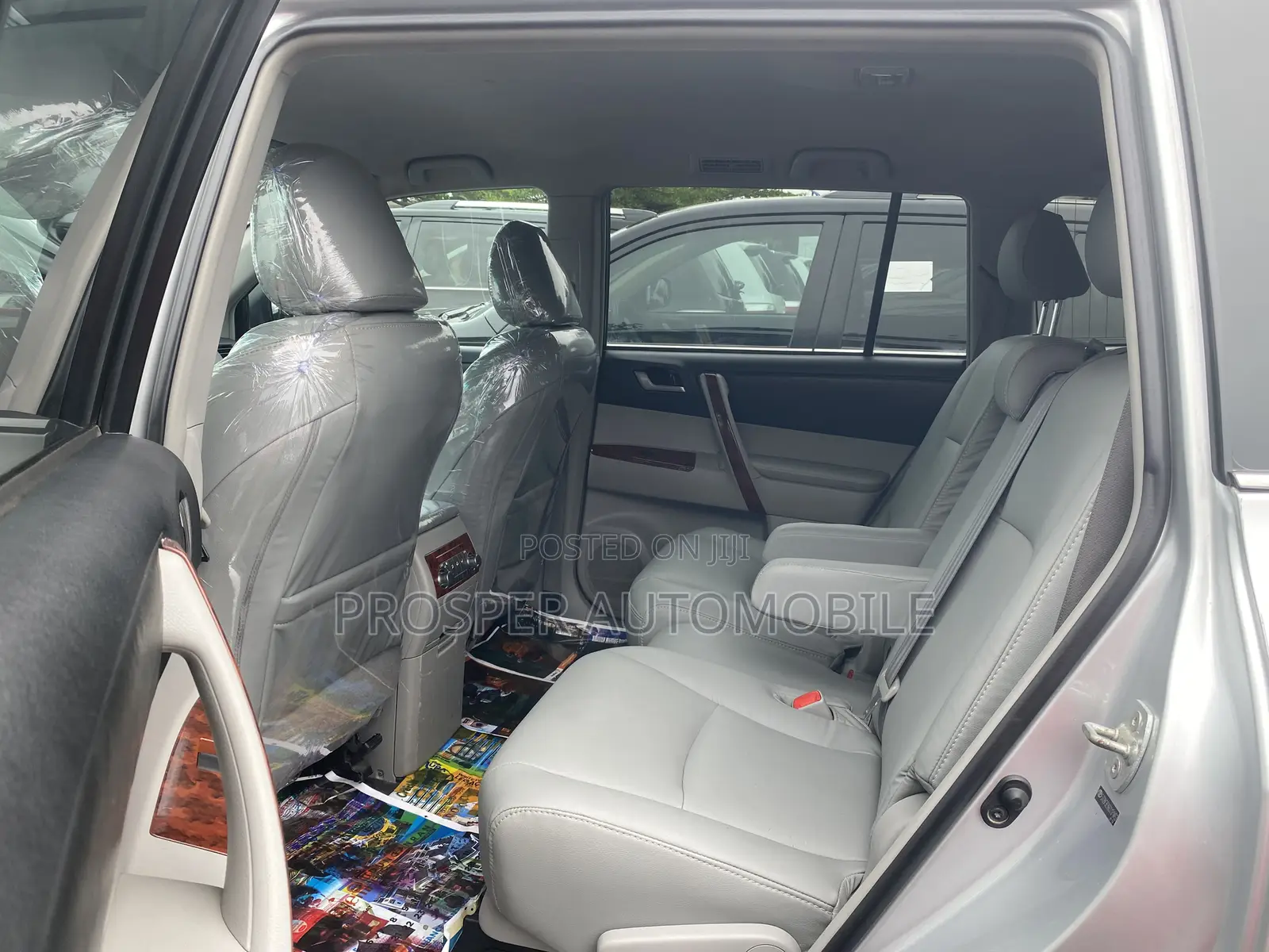 Toyota Highlander SE 2012 Silver