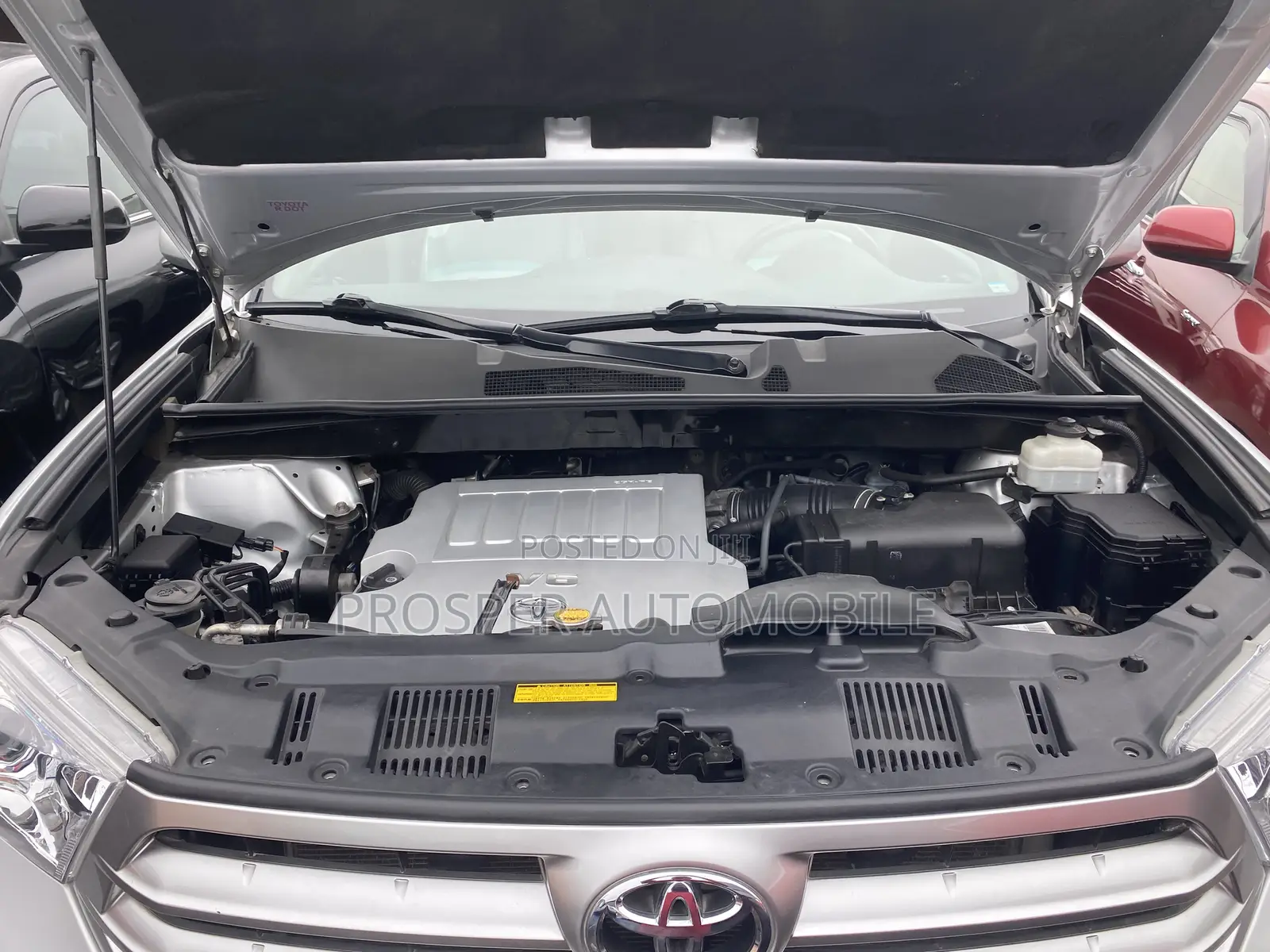 Toyota Highlander SE 2012 Silver
