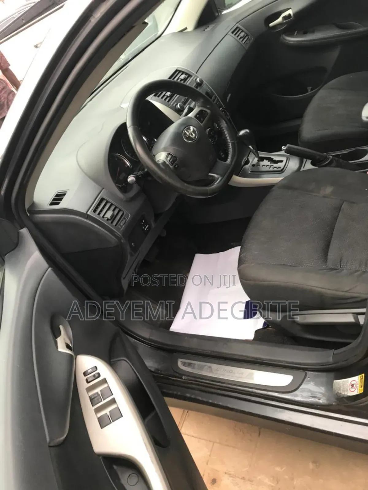 Toyota Corolla 2011 Gray