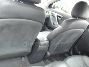 Hyundai Elantra 2011 Blue