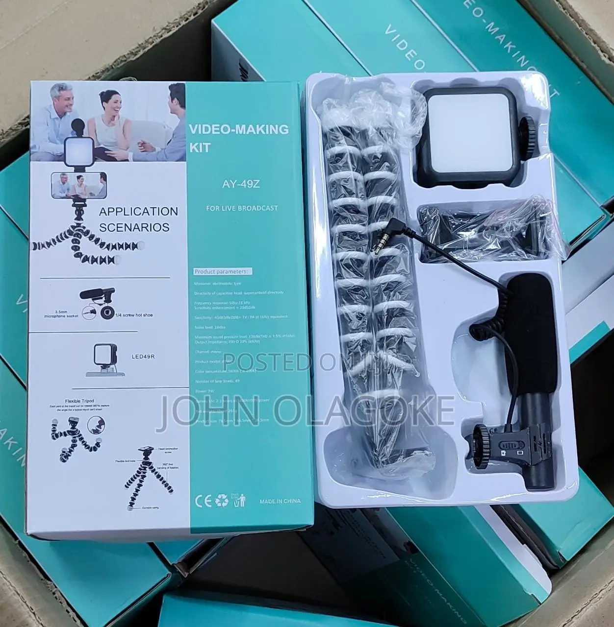 Video Making Kit With Light and Microphone