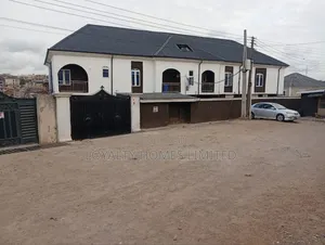 3bdrm House in Off College Road, Ogba for sale