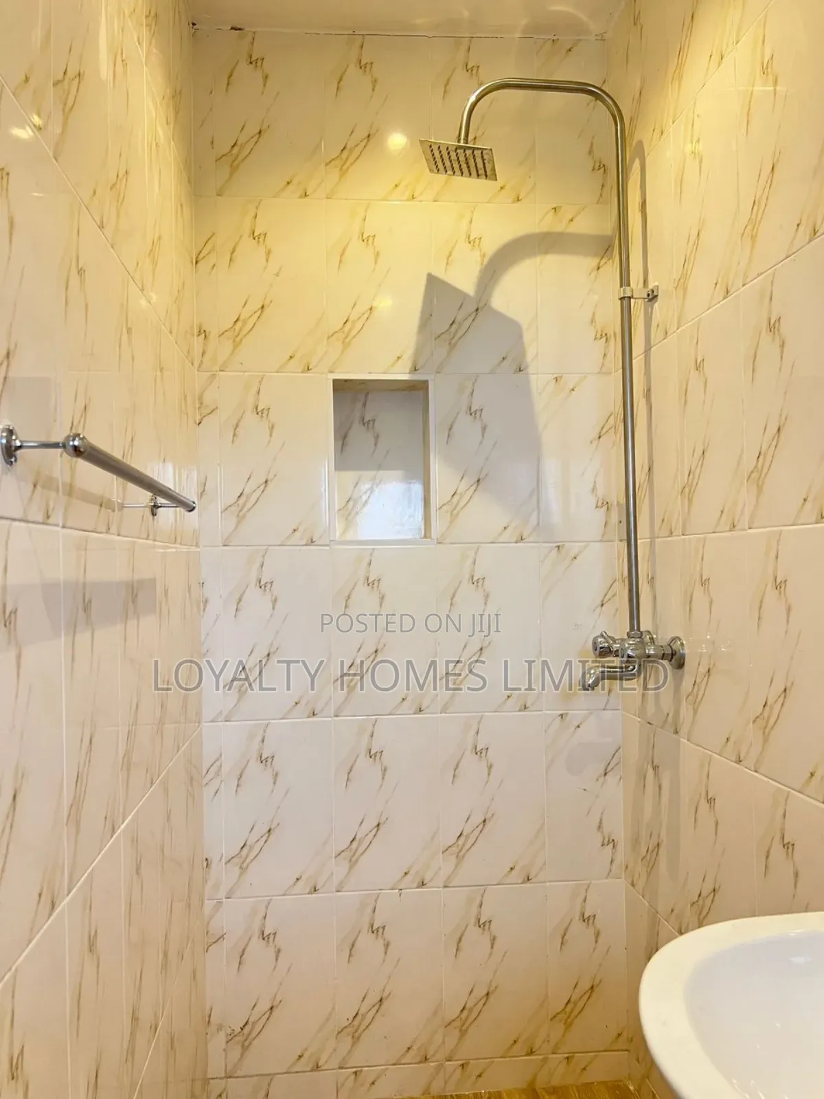 Furnished 2bdrm Block of Flats in Westview Apartment, Obafemi-Owode