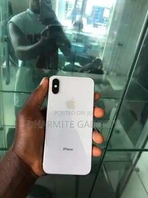 Photo - Apple iPhone X 64 GB White