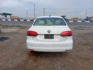 Volkswagen Jetta 2.5 SE Automatic 2012 White