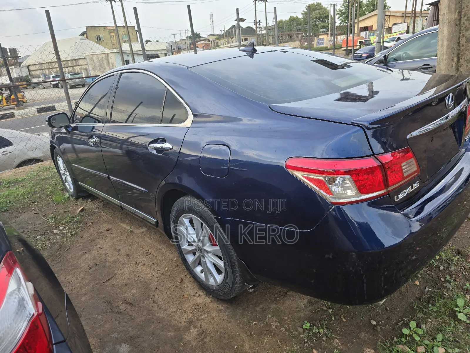 Lexus ES 350 2011 Blue