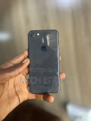 Photo - Apple iPhone 8 64 GB Black