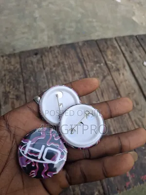 Button Badge