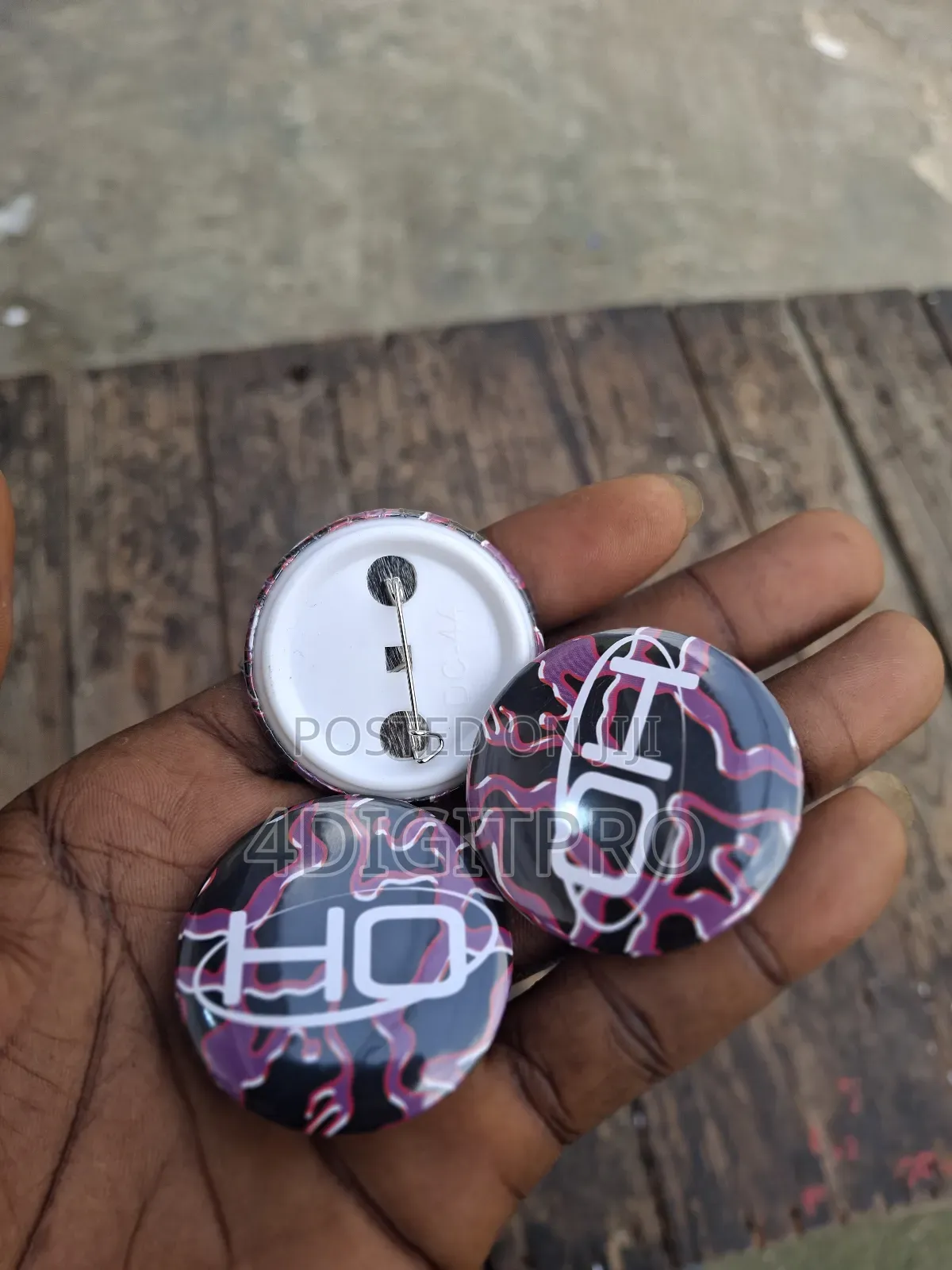 Button Badge